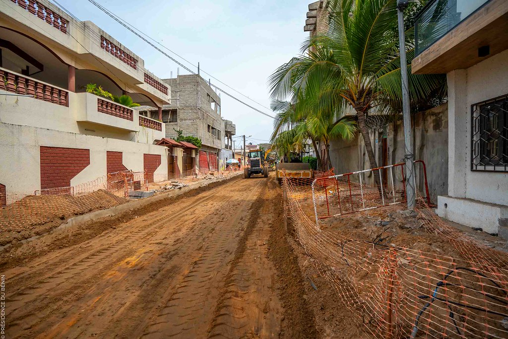 Asphaltage Phase B Cotonou : Un pas de géant pour l'attractivité de la Zone Fidjrossè-Togbin