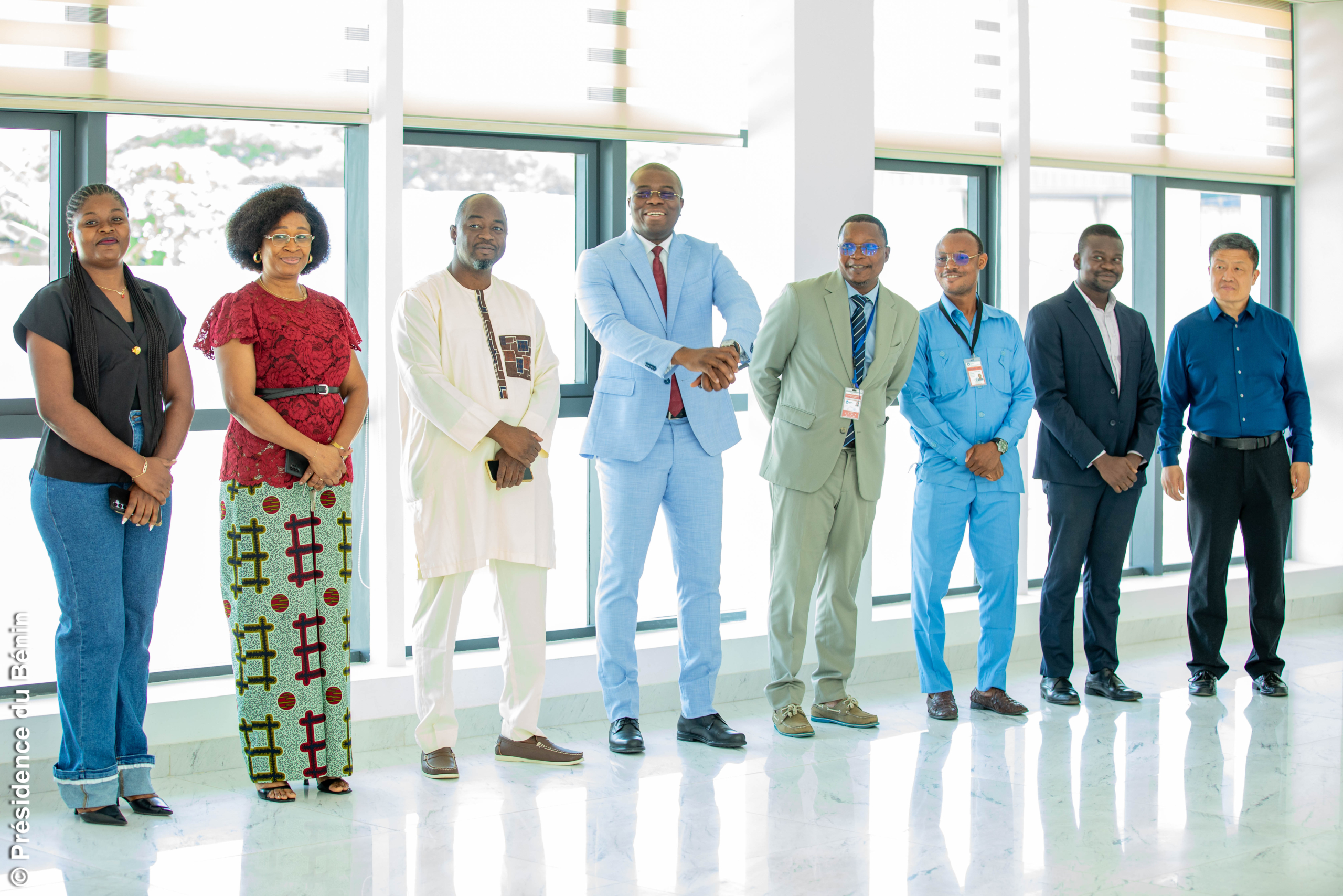 Transports aériens au Bénin : José TONATO en visite à l'aéroport de Cotonou et à l'ASECNA