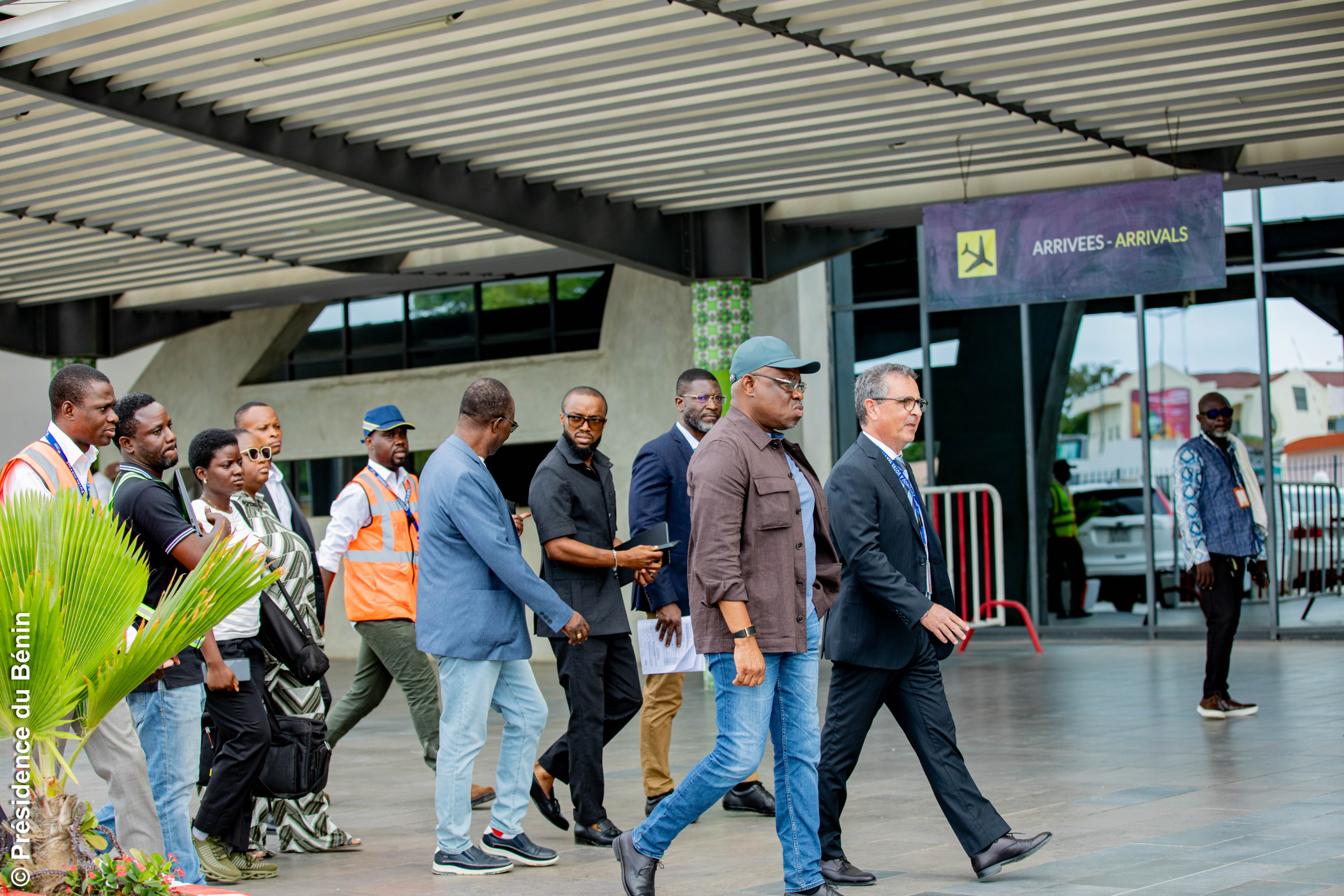 Transports aériens au Bénin : José TONATO en visite à l'aéroport de Cotonou et à l'ASECNA