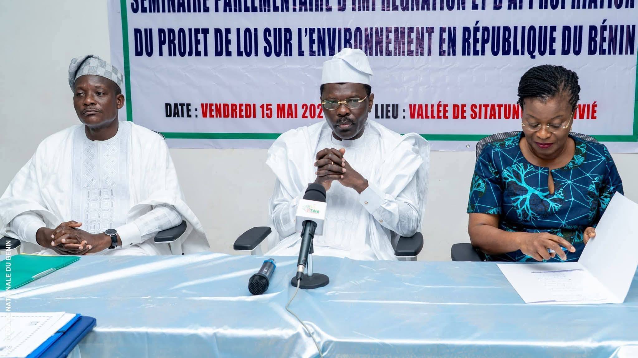Séminaire parlementaire à Zinvié : les députés s’imprègnent du projet de loi sur l’environnement